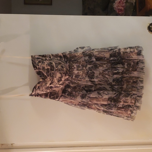 COPY - SHIMMERY COCKTAIL DRESS BY ADRIANNA PAPELL - Picture 1 of 5